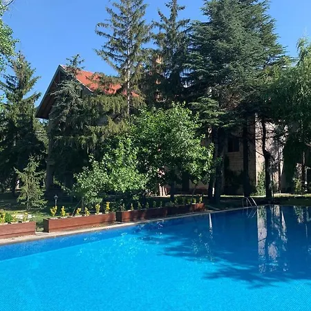 Sunolus Vineyardhouse Hotel *