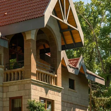 Sunolus Vineyardhouse Hotel