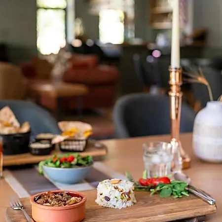 Отель Sunolus Vineyardhouse