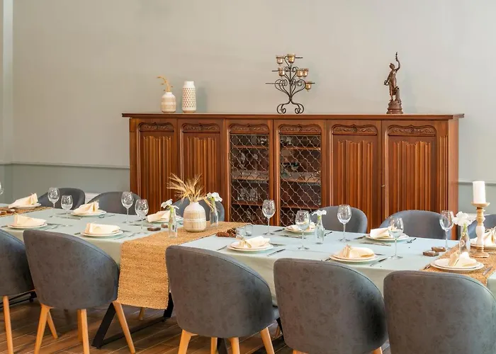 Sunolus Vineyardhouse